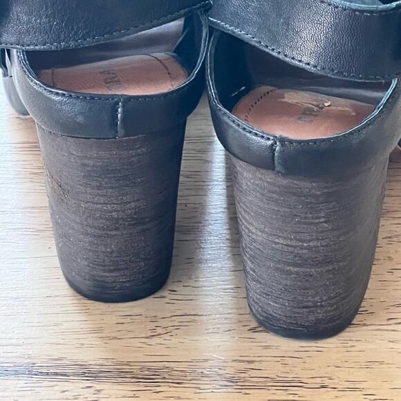 Trask Miriam Black Metallic Mule size 9.5 - Picture 4 of 8